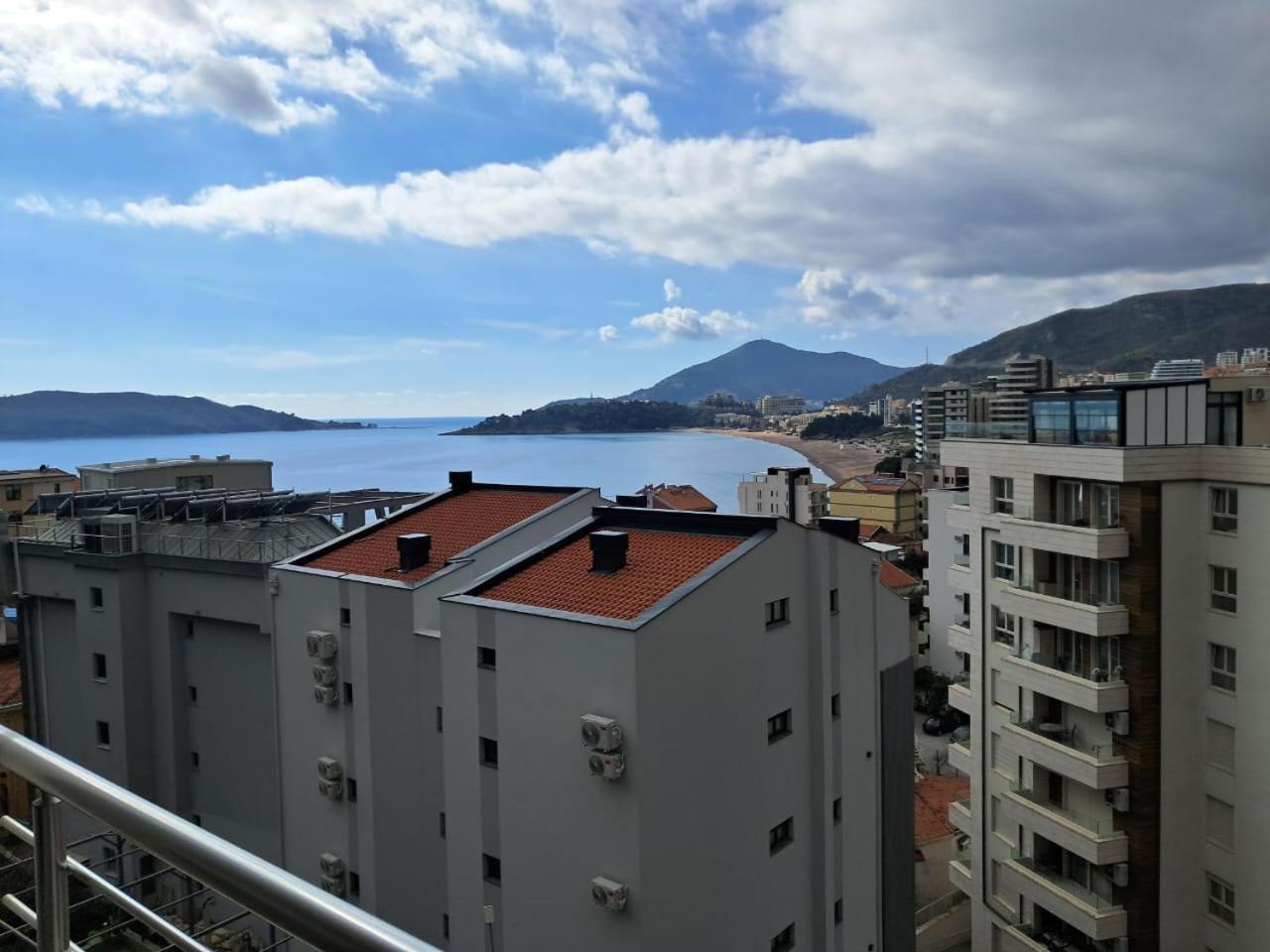 Belveder Montenegro Rafajlovići Rom bilde